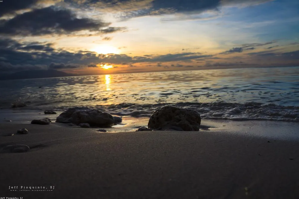 Cove Room — rock pool view