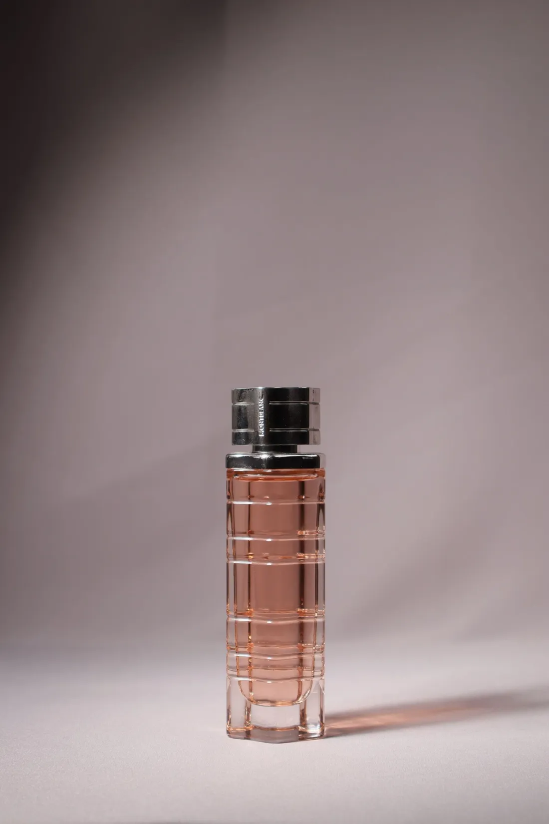Velours de Pivoine eau de toilette bottle