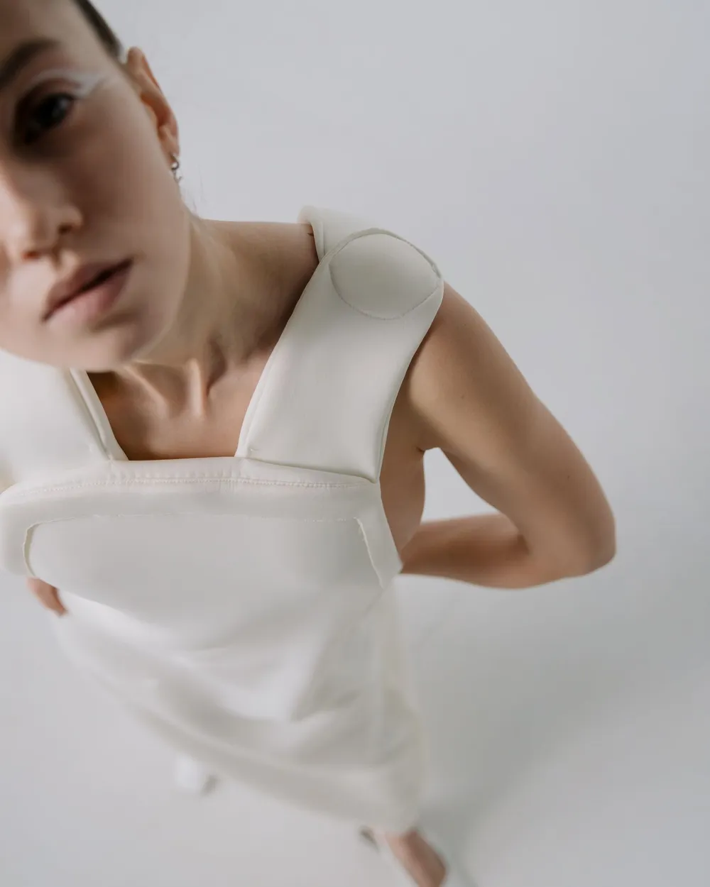 Vera Sculpted Dress — Bonded cotton, structured shoulder