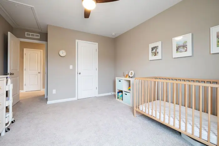 A calm, softly furnished nursery room